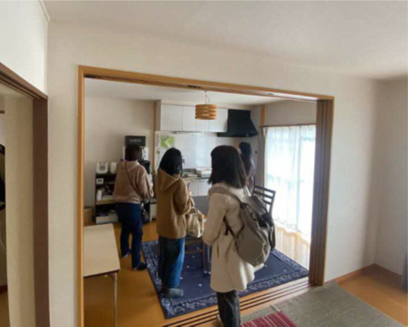 2-4.お試し住宅視察.png
