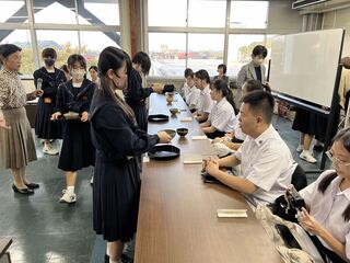 荒尾市青少年国際交流推進事業の様子