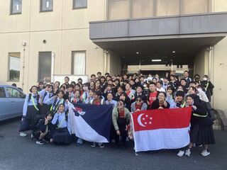 荒尾市青少年国際交流推進事業の様子