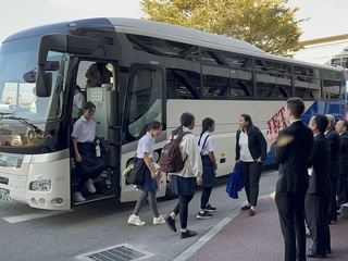 荒尾市青少年国際交流推進事業の様子