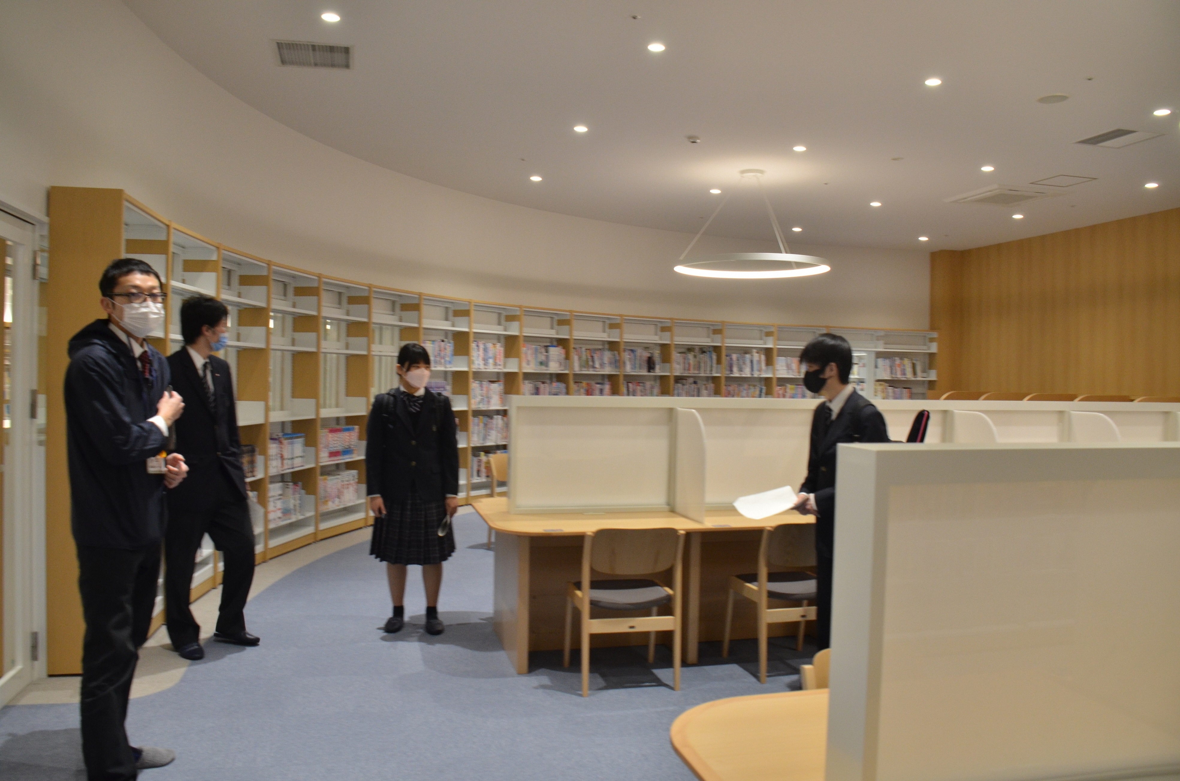 荒尾市立図書館4.JPG